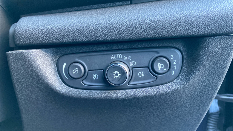 Vauxhall Insignia 1.5T SRi Vx-line Nav 5dr Petrol Hatchback